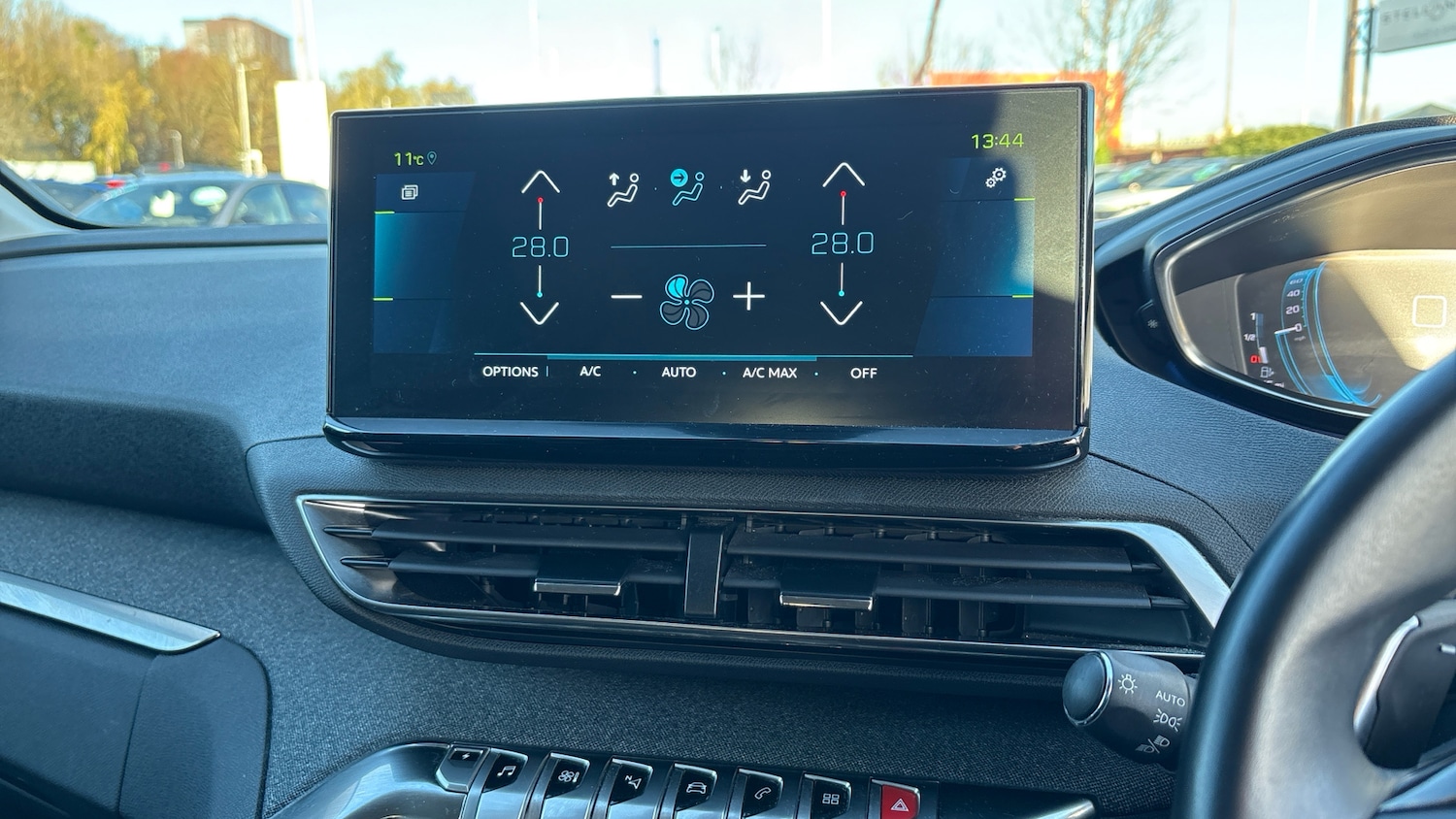 Used Peugeot 3008 2022 for sale - 76667837: Photo 11