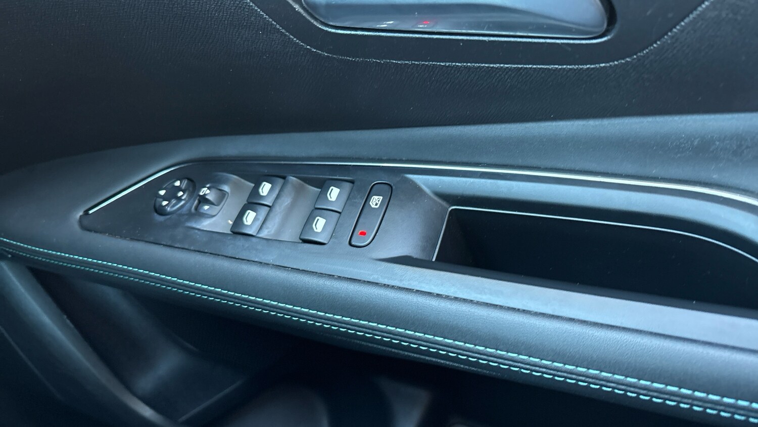 Used Peugeot 3008 2022 for sale - 76667837: Photo 23