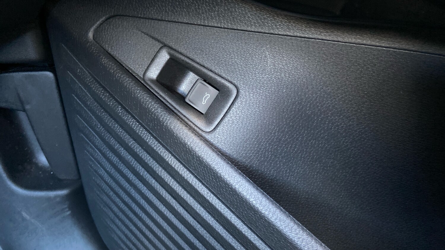 Used Volkswagen ID4 2024 for sale - 76033052: Photo 75