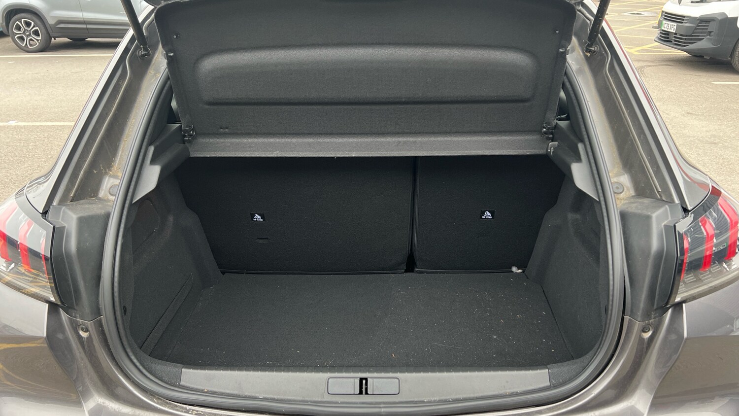 Used Peugeot 208 2023 for sale - 78102260: Photo 19