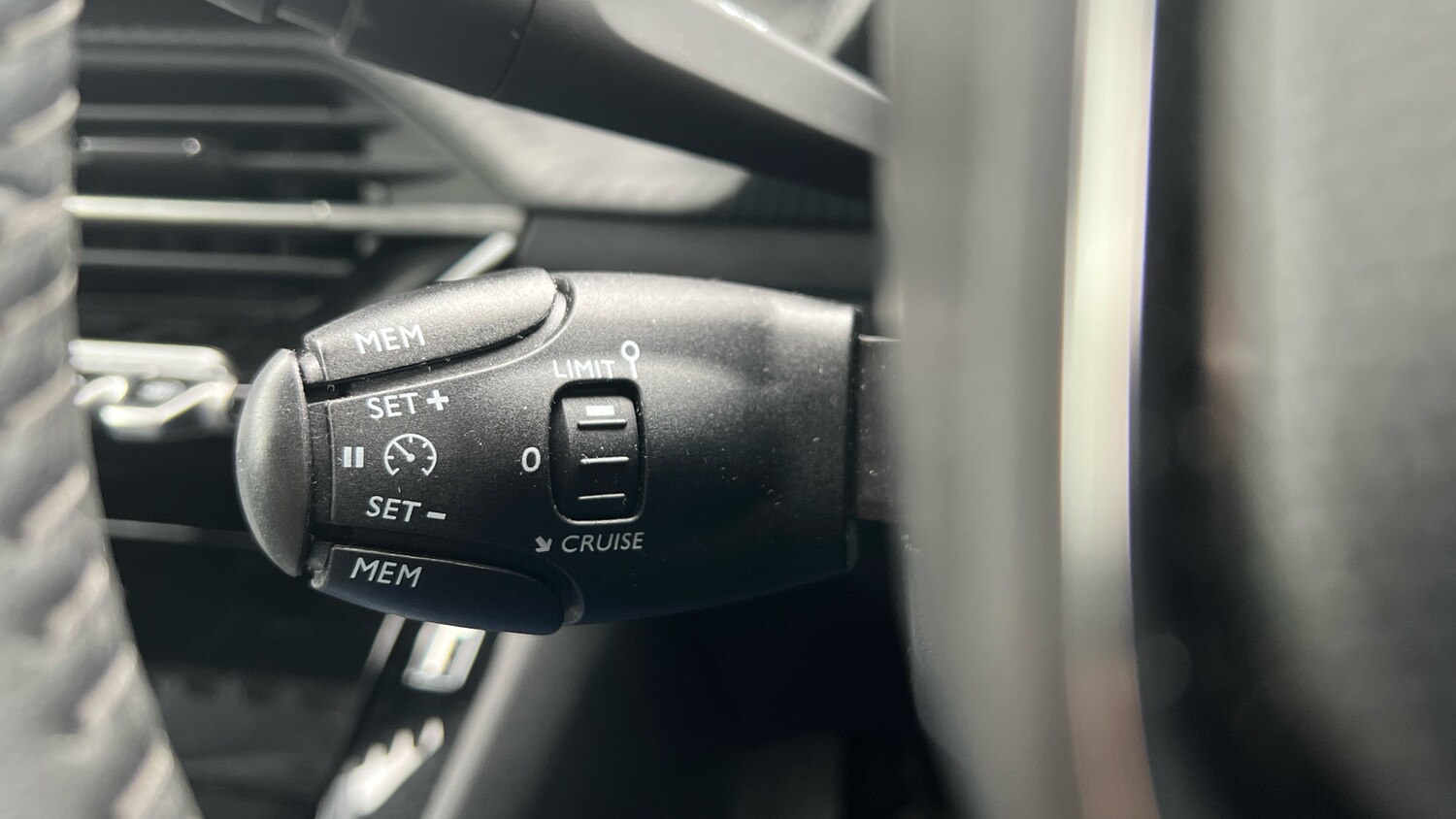 Used Peugeot 208 2023 for sale - 78102260: Photo 28