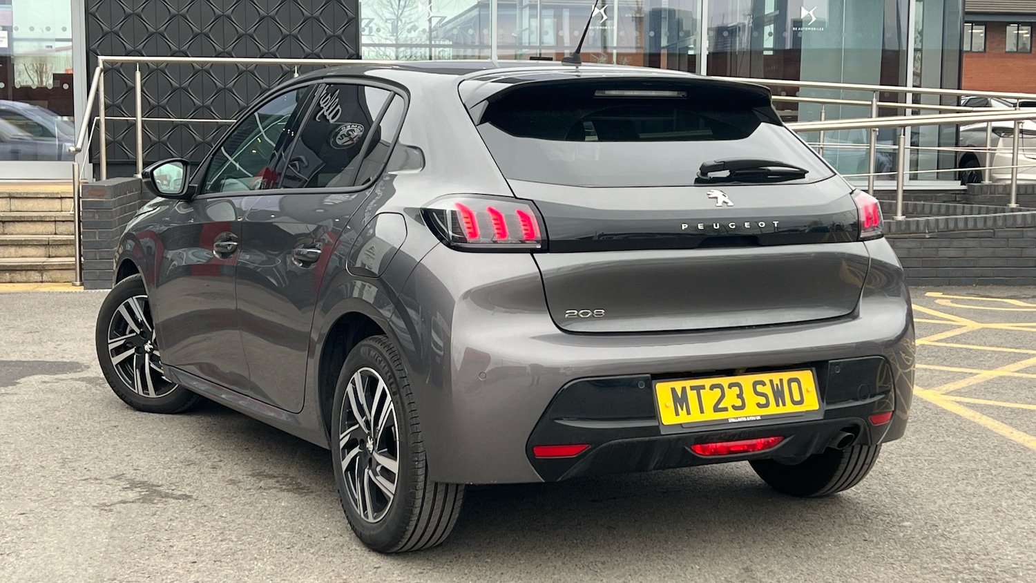 Used Peugeot 208 2023 for sale - 78102260: Photo 5