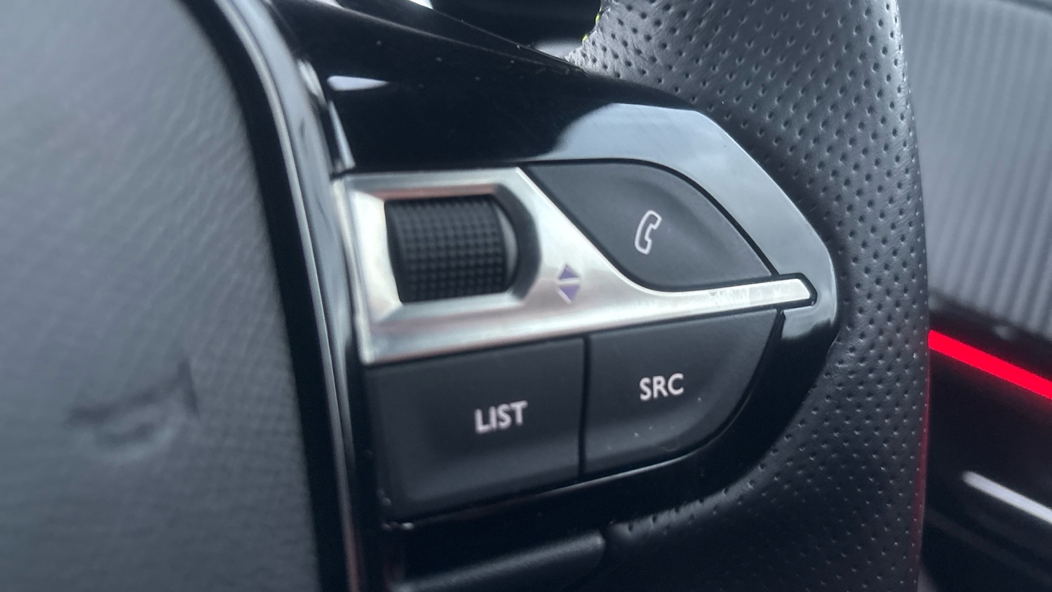 Used Peugeot 208 2023 for sale - 77042334: Photo 25