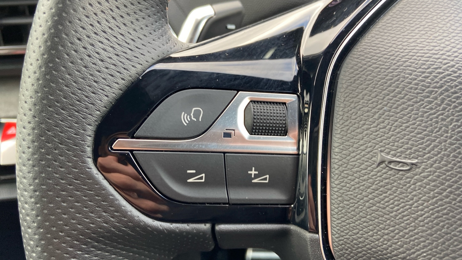 Used Peugeot 3008 2023 for sale - 77306877: Photo 24