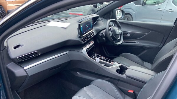 Used Peugeot 3008 2024 for sale - 76061541: Photo 12