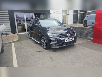 Used Volkswagen T-Roc 2019 for sale - 77854940: Photo