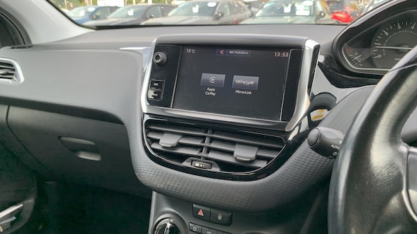 Used Peugeot 208 2017 for sale - 76095551: Photo 10