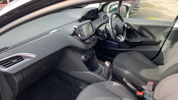 Used Peugeot 208 2017 for sale - 76095551: Photo 12