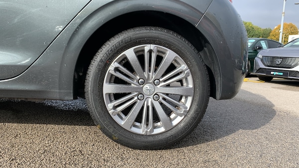 Used Peugeot 208 2017 for sale - 76095551: Photo 15
