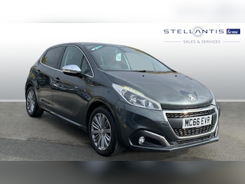 Peugeot - 208