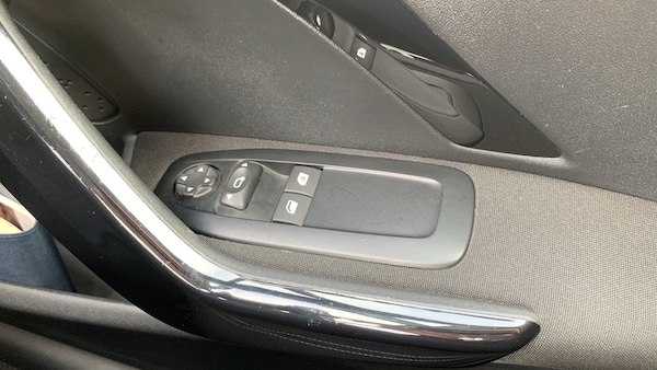 Used Peugeot 208 2017 for sale - 76095551: Photo 22