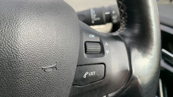 Used Peugeot 208 2017 for sale - 76095551: Photo 24