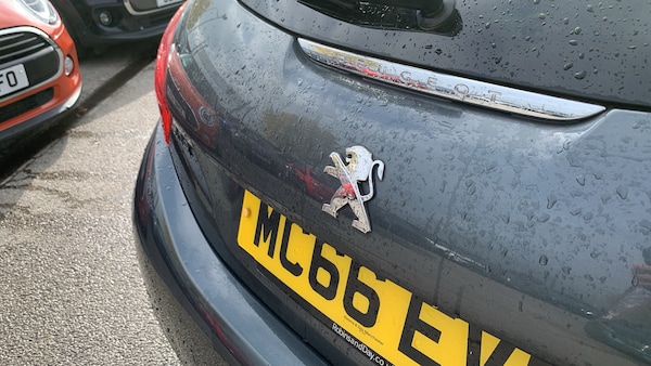 Used Peugeot 208 2017 for sale - 76095551: Photo 26