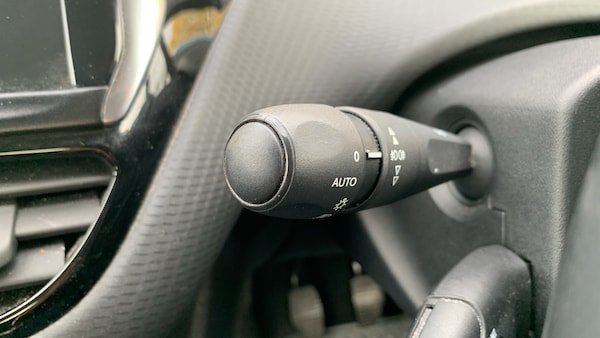 Used Peugeot 208 2017 for sale - 76095551: Photo 41