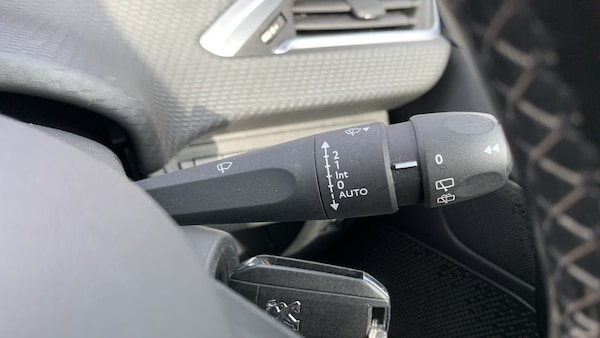 Used Peugeot 208 2017 for sale - 76095551: Photo 42