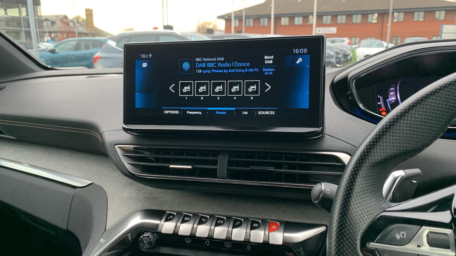 Used Peugeot 3008 2022 for sale - 76716052: Photo 10