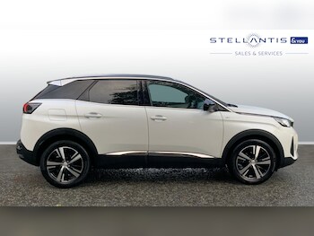 Used Peugeot 3008 2022 for sale - 76099801: Photo 2