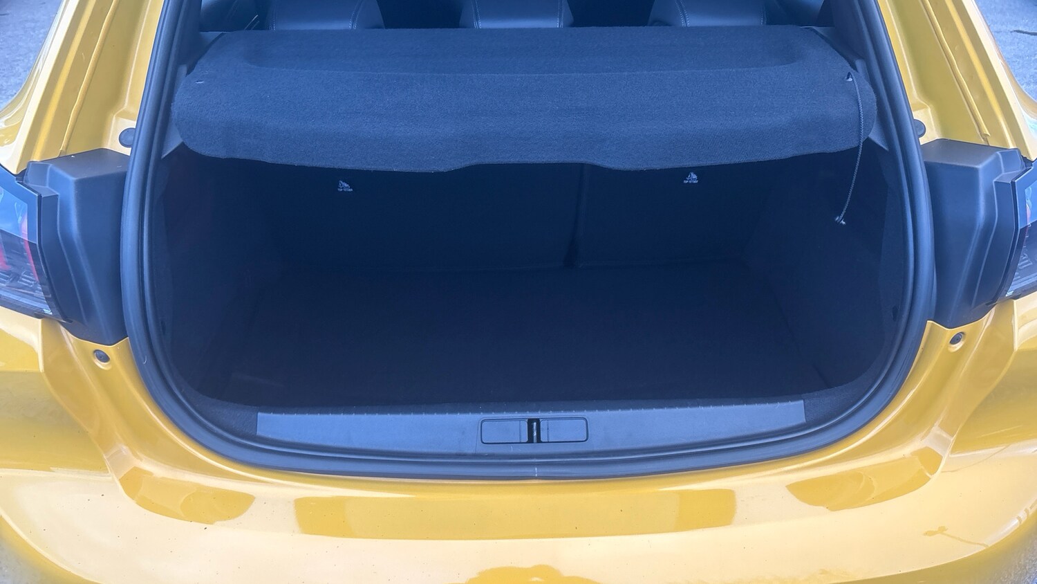 Used Peugeot 208 2022 for sale - 76787627: Photo 20