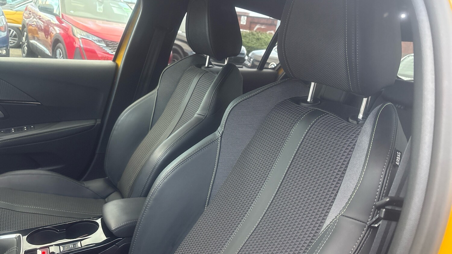 Used Peugeot 208 2022 for sale - 76787627: Photo 41