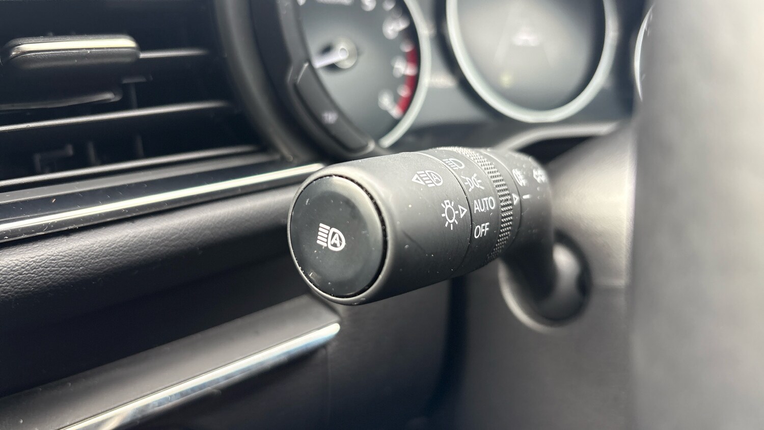 Used Mazda CX-30 2024 for sale - 76123547: Photo 41