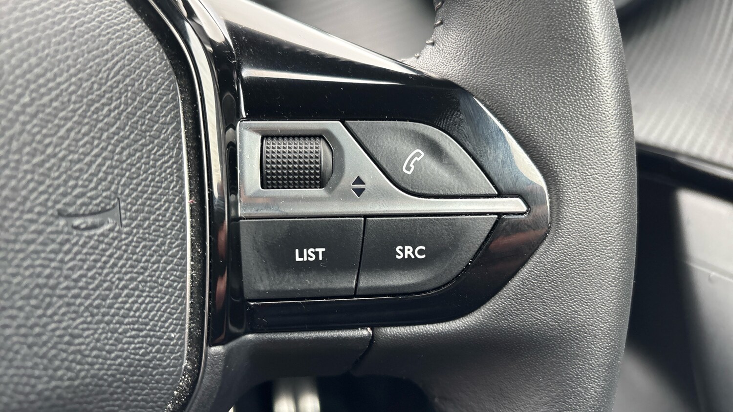 Used Peugeot 2008 2023 for sale - 77511949: Photo 24