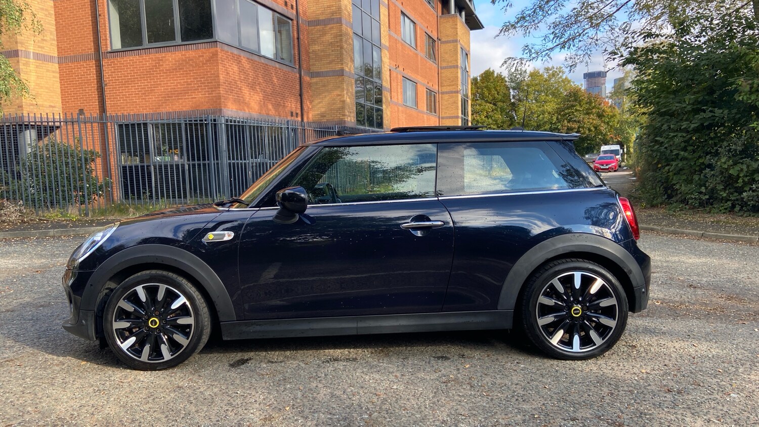 Used MINI Electric Hatch 2020 for sale - 76271381: Photo 6