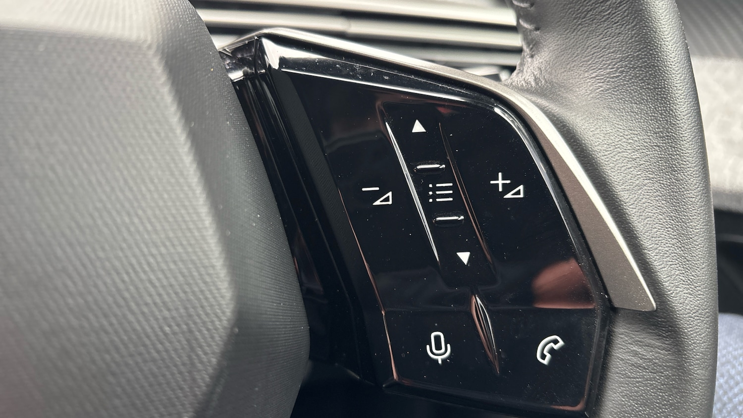 Used Peugeot 3008 2024 for sale - 77388304: Photo 24