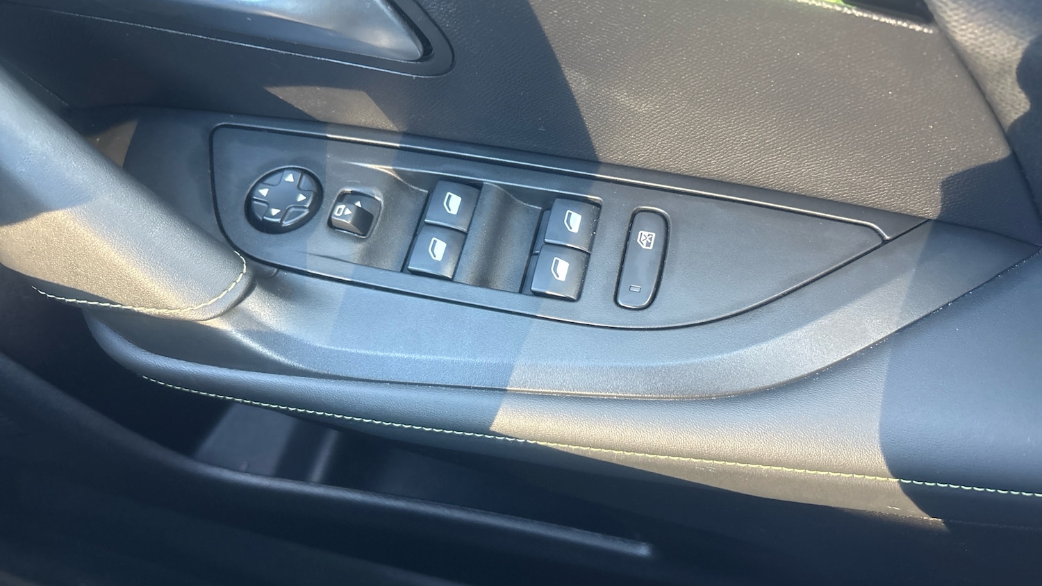 Used Peugeot 2008 2022 for sale - 76787626: Photo 23