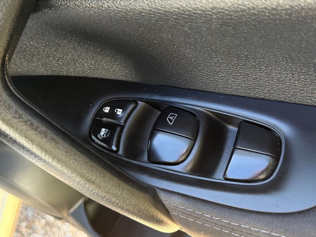 Used Nissan Qashqai 2014 for sale - 78200125: Photo 22