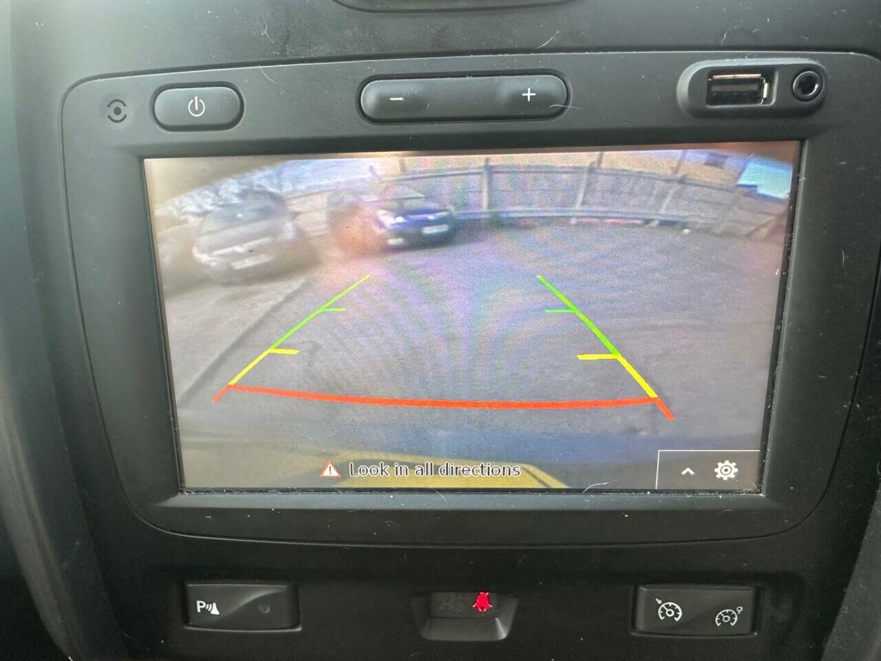 Used Dacia Duster 2016 for sale - 77435932: Photo 8