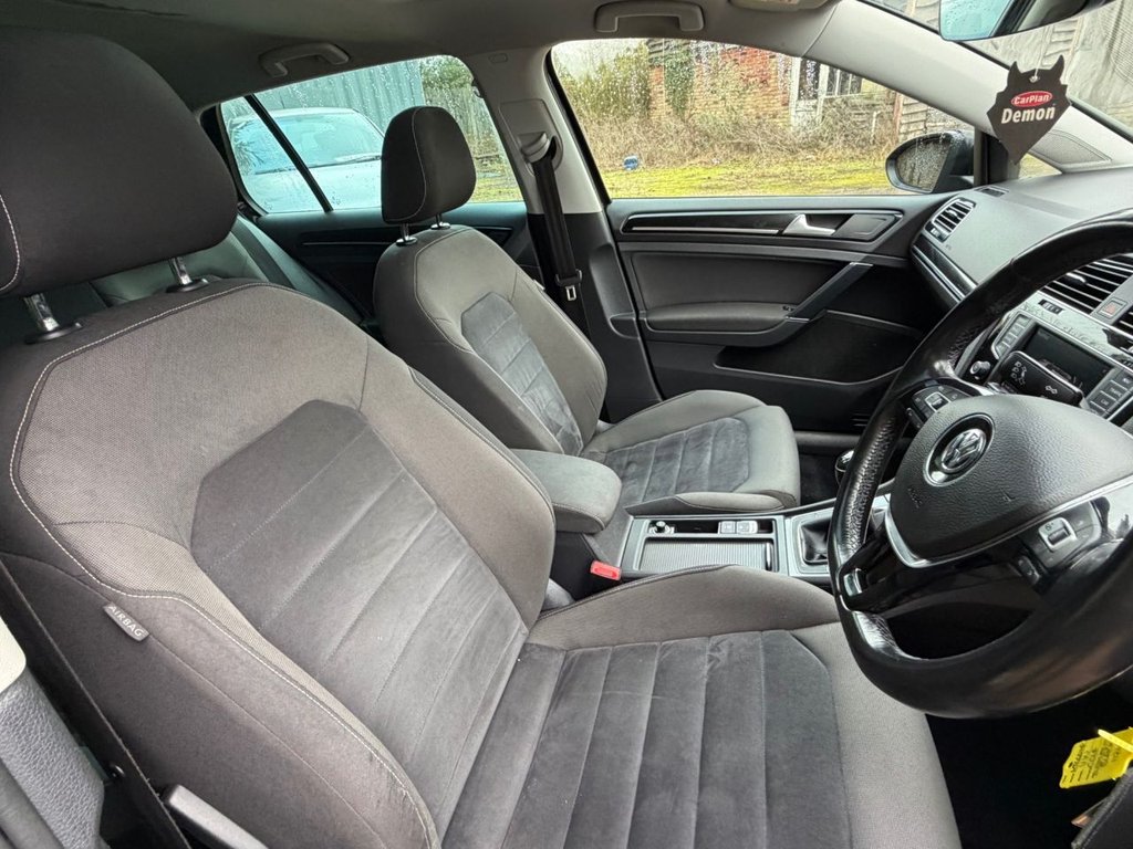 Used Volkswagen Golf 2017 for sale - 77551866: Photo 25