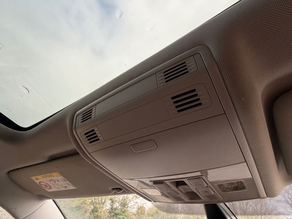 Used Volkswagen Golf 2017 for sale - 77551866: Photo 31