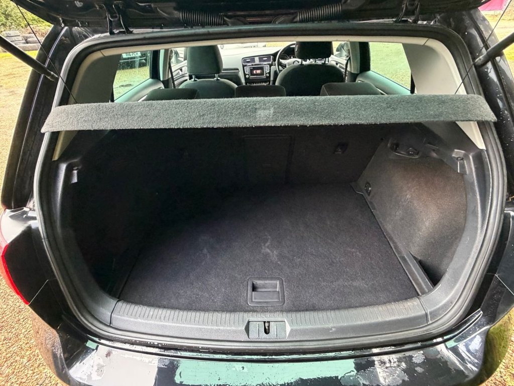 Used Volkswagen Golf 2017 for sale - 77551866: Photo 34