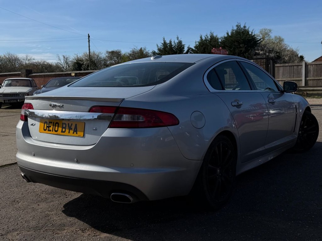 Used Jaguar XF 2010 for sale - 77981641: Photo 4