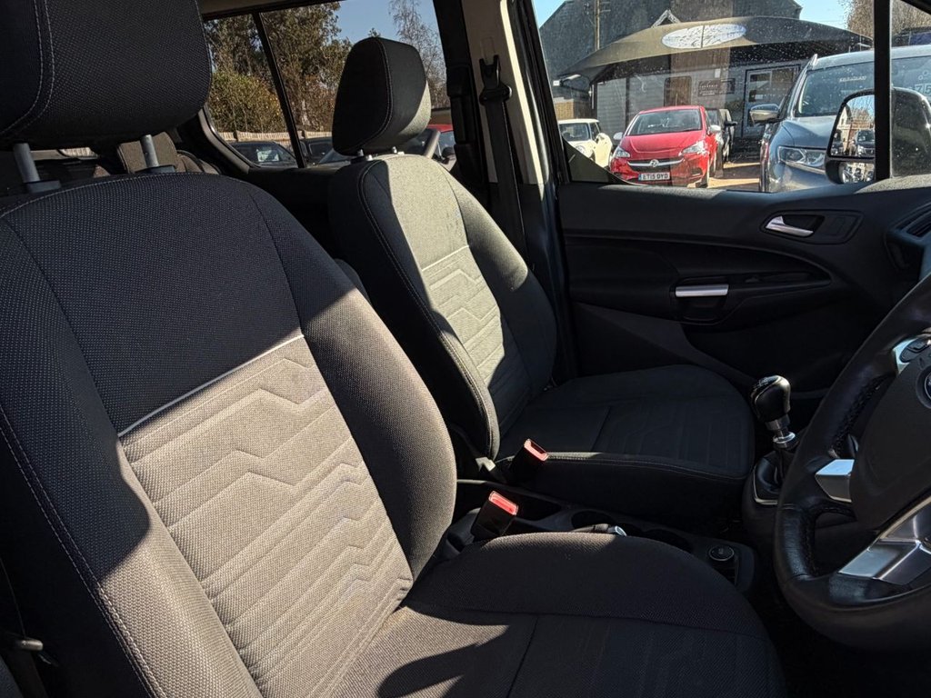 Used Ford Grand Tourneo Connect 2015 for sale - 77981584: Photo 8