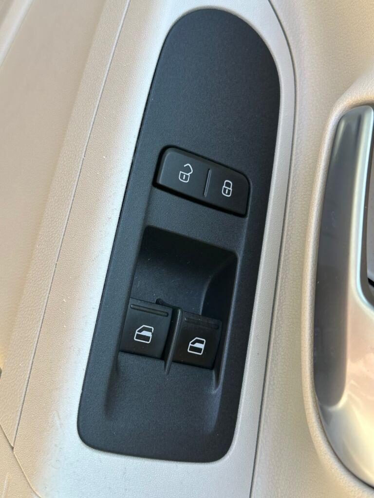 Used Volkswagen up! 2019 for sale - 77337765: Photo 25