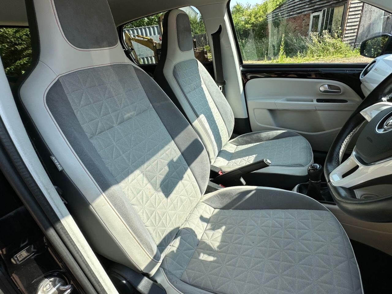 Used Volkswagen up! 2019 for sale - 77337765: Photo 29