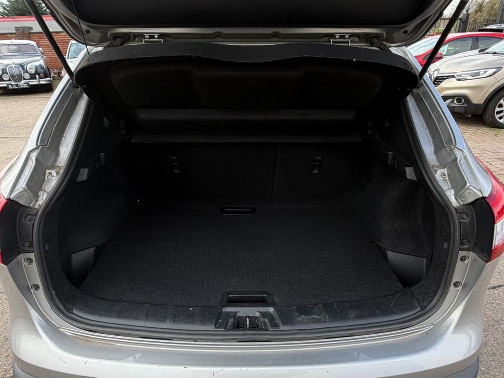 Used Nissan Qashqai 2016 for sale - 77826682: Photo 10