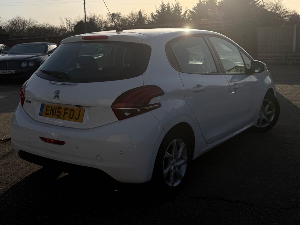 Used Peugeot 208 2015 for sale - 77673502: Photo 4