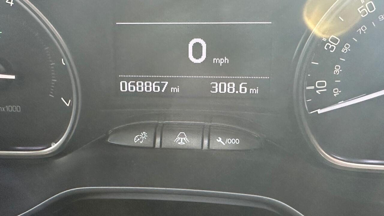 Used Peugeot 2008 2017 for sale - 77337737: Photo 25