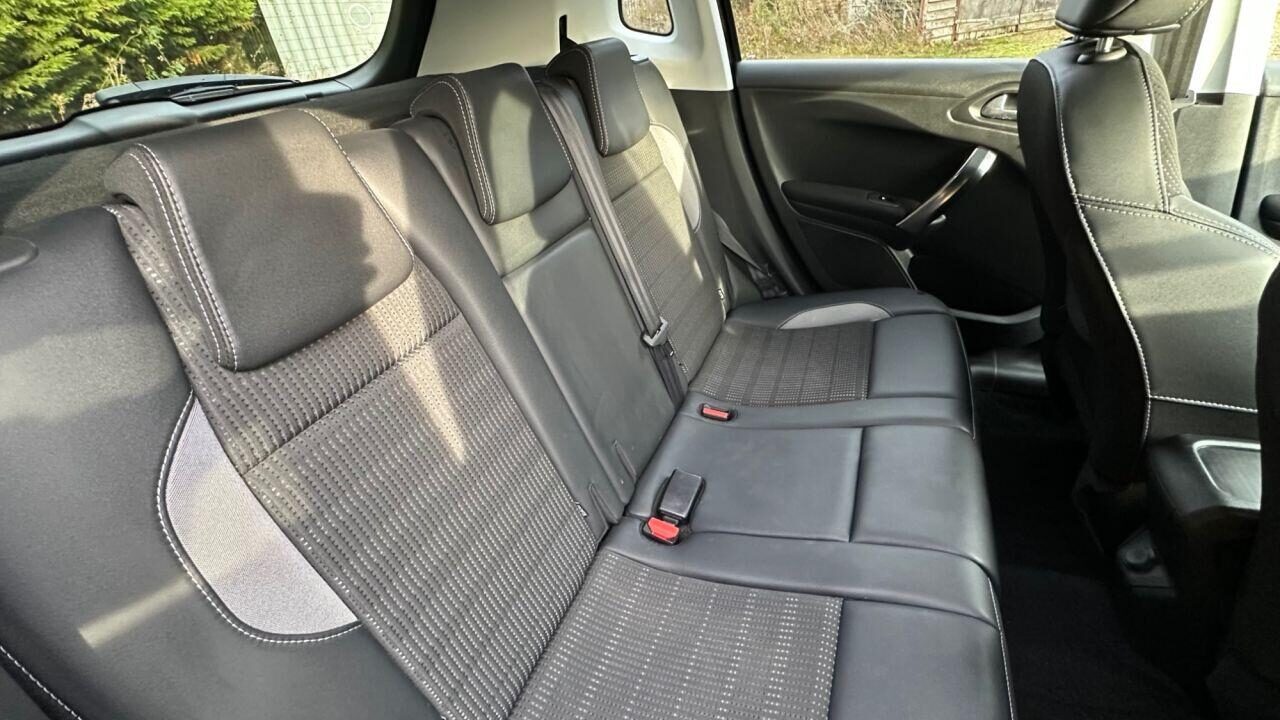 Used Peugeot 2008 2017 for sale - 77337737: Photo 35