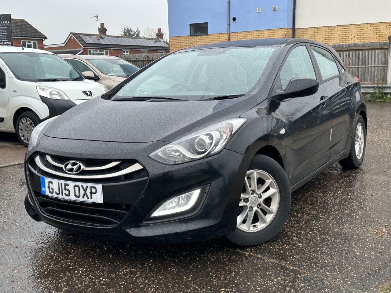 Used Hyundai i30 2015 for sale - 77418450: Photo 2