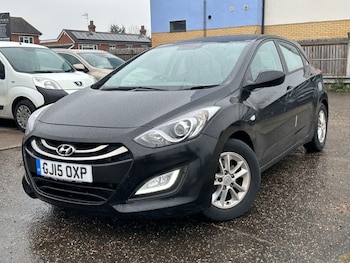 Used Hyundai i30 2015 for sale - 77418450: Photo