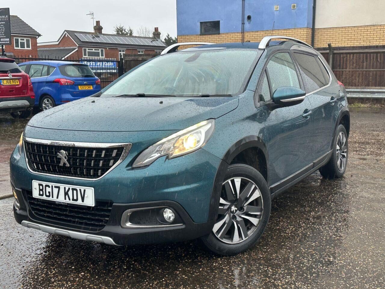 Used Peugeot 2008 2017 for sale - 77337769: Photo 2