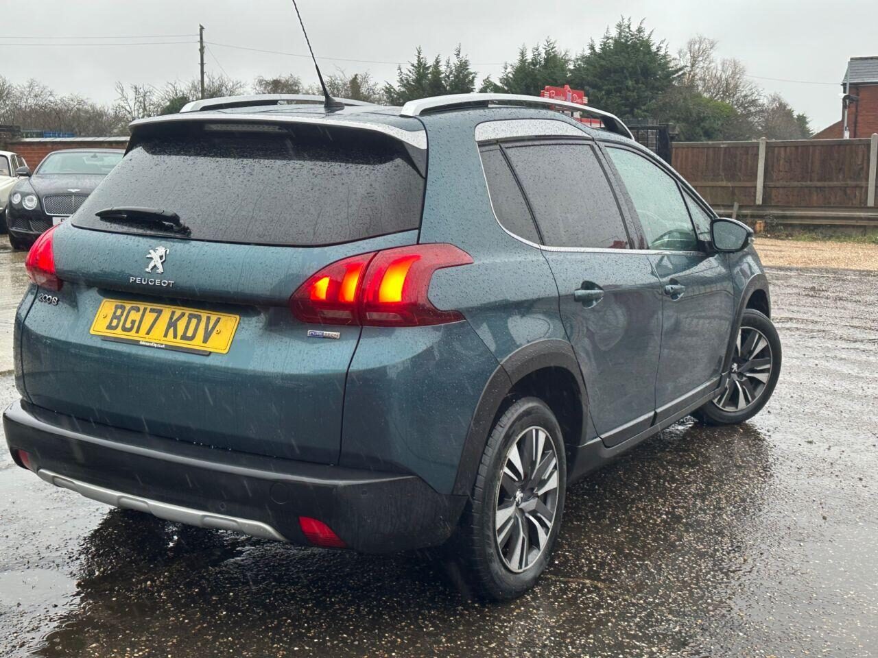 Used Peugeot 2008 2017 for sale - 77337769: Photo 4