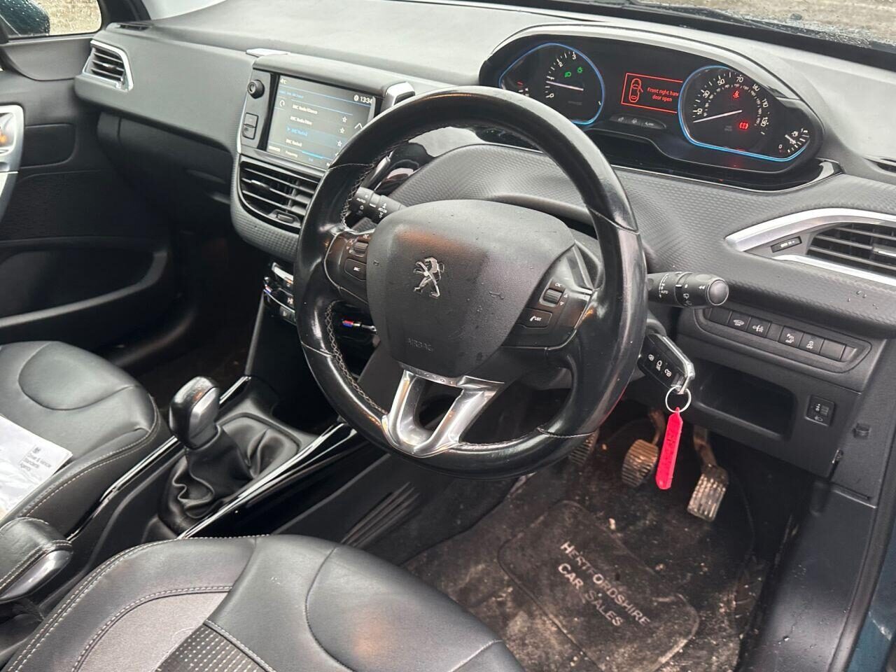 Used Peugeot 2008 2017 for sale - 77337769: Photo 6