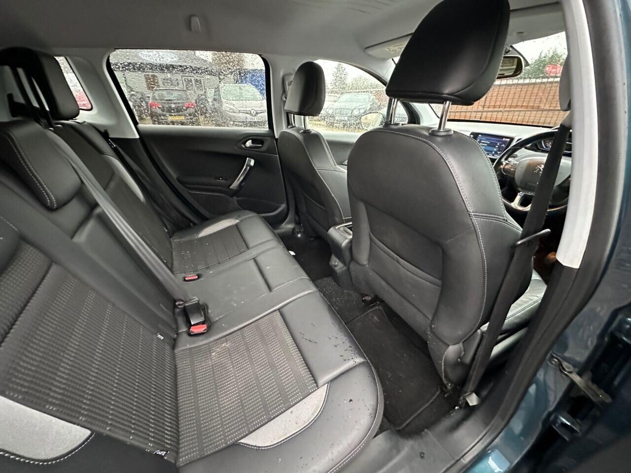 Used Peugeot 2008 2017 for sale - 77337769: Photo 9