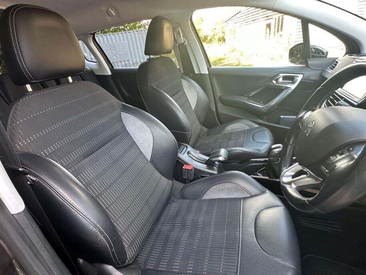 Used Peugeot 2008 2016 for sale - 77337774: Photo 28