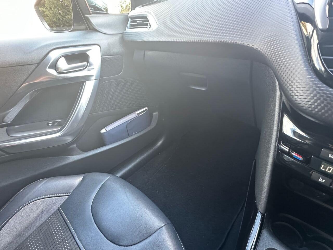 Used Peugeot 2008 2016 for sale - 77337774: Photo 32