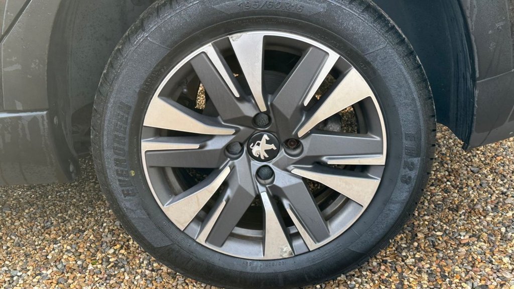 Used Peugeot 2008 2017 for sale - 77551612: Photo 16